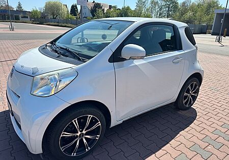 Toyota iQ 1,0-l-VVT-i -