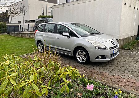 Peugeot 5008 1.6 HDi Automatik Klima TÜV Camera