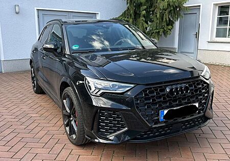 Audi RS Q3 RSQ3 2.5 TFSI S tronic quattro -