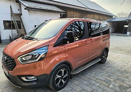 Ford Tourneo Custom Bus Active, 2,0 l Eco Blue 185 PS