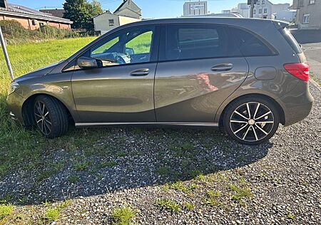 Mercedes-Benz B 180 CDI BlueEFFICIENCY -