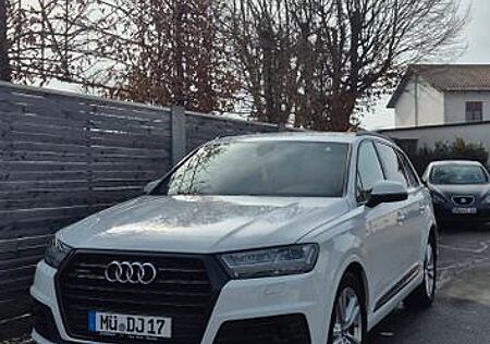 Audi Q7 3.0 TDI quattro tiptronic -