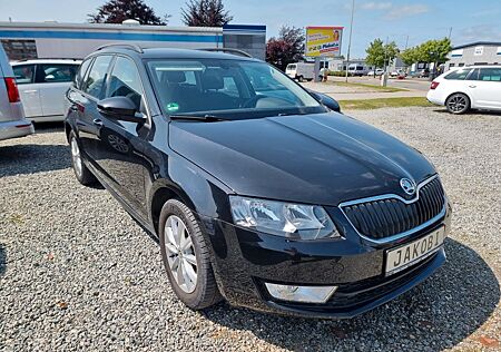 Skoda Octavia Combi 2.0TDI Style DAB PDC NAVI BT
