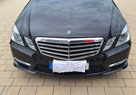 Mercedes-Benz E 220 BlueTEC BE Edition AVANTG. Autom. Edit...