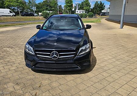 Mercedes-Benz C 300 d 4MATIC T Autom. -