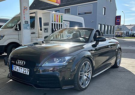 Audi TT RS Roadster 2.5 TFSI S tronic quattro -