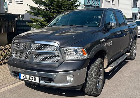 Dodge RAM Laramie / Benzin/ LPG