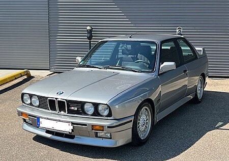 BMW M3 E30