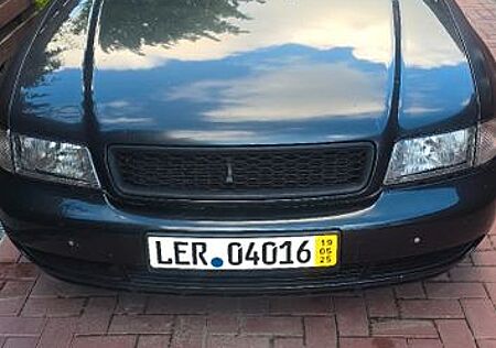 Audi A4 1.6 -