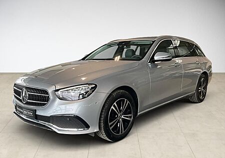 Mercedes-Benz E 220 d T Avantgarde AUT Kam. KlimaA LED LM Navi
