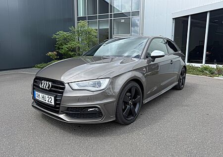 Audi A3 2.0 TDI S line Int+Ext - TOP, MTM,4xAlu,AHK