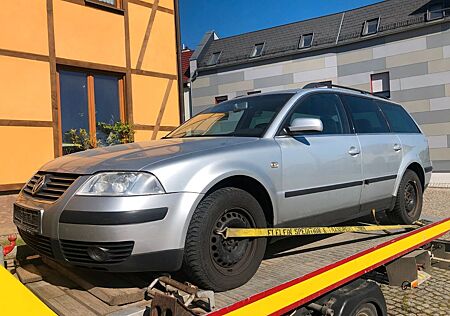 VW Passat Variant Volkswagen 2.0 Auto Family Variant nur 650,-