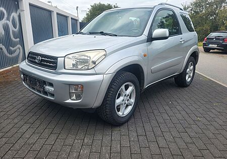 Toyota RAV 4 2.0 4x4 Top Zustand