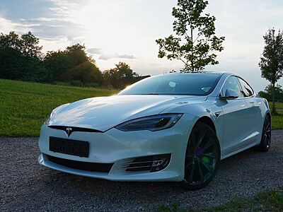 Tesla Model S Maximale Reichweite Limousine
