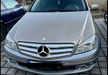 Mercedes-Benz C 180 KOMPRESSOR BlueEFFICIENCY -
