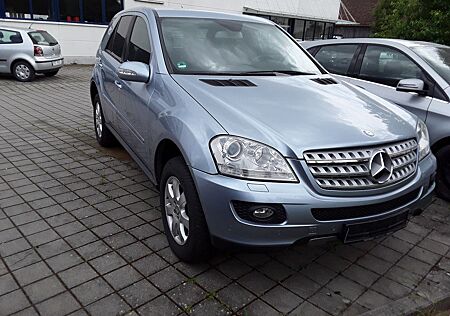 Mercedes-Benz ML 280 CDI AHK