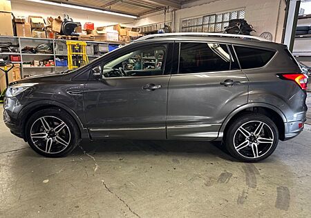 Ford Kuga 1,5 EcoBoost 4x4 134kW Vignale Autom. V...