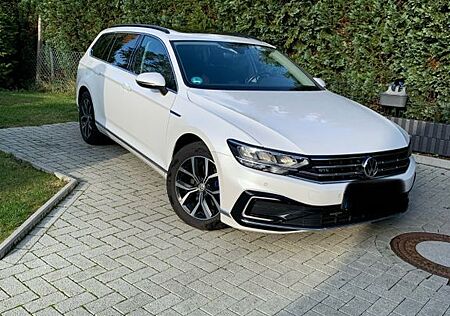 VW Passat Variant Volkswagen 1.4 TSI DSG GTE Variant GTE