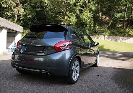 Peugeot 208 1.6 GTi 200 THP GTi