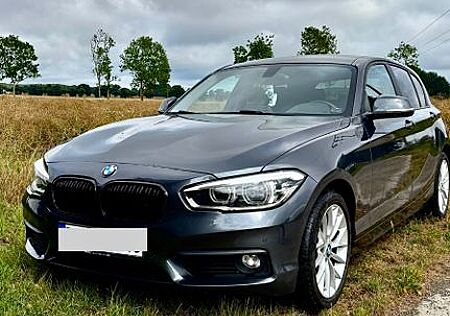 BMW 118d Advantage grau Autom. LED Navi PDC Winter