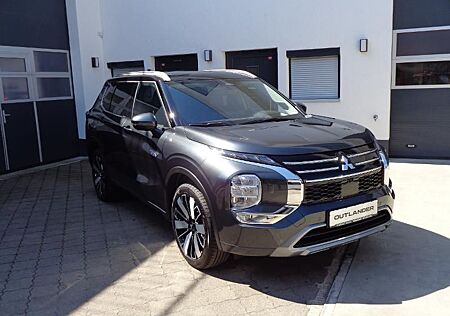 Mitsubishi Outlander 2.4L PHEV TOP 2-Farb