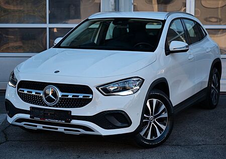 Mercedes-Benz GLA 180 GLA 180d STYLE NAVI+LEDER+17" ALU+AHK
