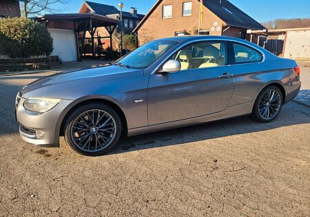 BMW 325i Coupé M Sport, TÜV +Leder+ v. Neuteile neu