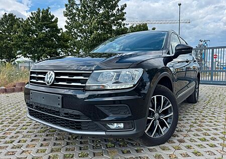 VW Tiguan Allspace Volkswagen Comfortline 7-Sitze/Navi/AKH