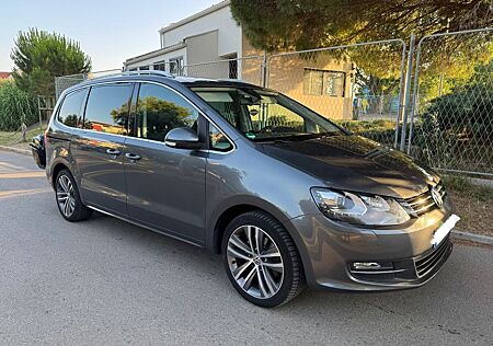 VW Sharan Volkswagen 2.0 TDI Highline Standheizung,Leder,Pano