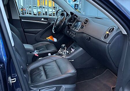 VW Tiguan Volkswagen 2.0 TDI SCR DSG 4MOT BMT Track & Styl...