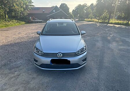 VW Golf Sportsvan Volkswagen 1.6 TDI Trendline BlueMotion ...