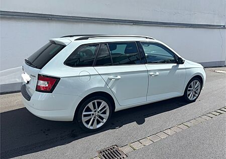 Skoda Fabia 1.2l TSI 81kW Ambition Combi Ambition