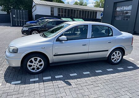 Opel Astra 1.6 Njoy Njoy