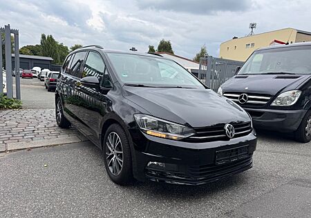 VW Touran Volkswagen * 2.0 TDI Aut*Parktronik*7-Sitze*Klima