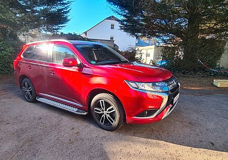 Mitsubishi Outlander phev 2.4 Allradantrieb