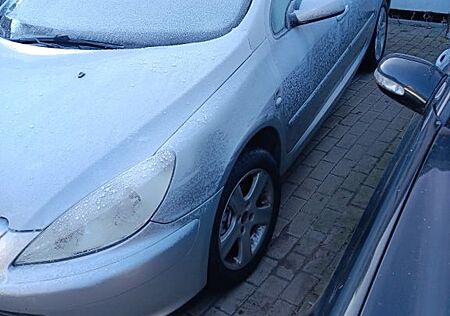 Peugeot 307 Tendance ( NEU TÜV 11/ 2027 )