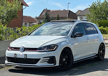 VW Golf Volkswagen GTI TCR DSG