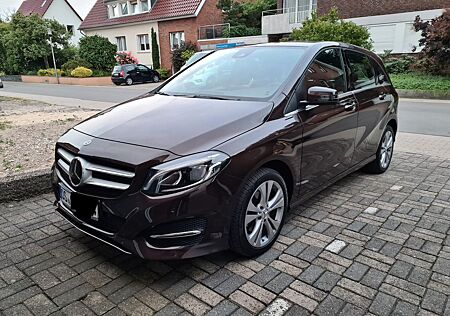 Mercedes-Benz B 220 d DCT -