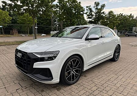 Audi SQ8 4.0 TDI quattro 22" Alu, Pano, Masage...