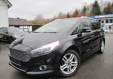 Ford S-Max Titanium LED/Carplay/Standheiz./AHK