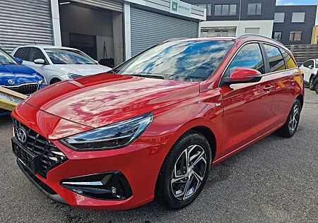 Hyundai i30 1.5 T-GDI Hybrid Smart