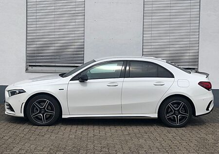 Mercedes-Benz A 250 e Limousine * AMG SPORT * Junger Stern *