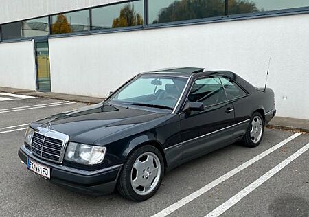 Mercedes-Benz 300 W124 300CE-24v Coupe