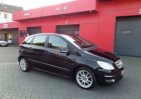 Mercedes-Benz B 180 Klasse AUTOMATIK-NAVI
