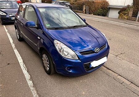 Hyundai i20 1.2 Classic Classic Scheckheft gepflegt