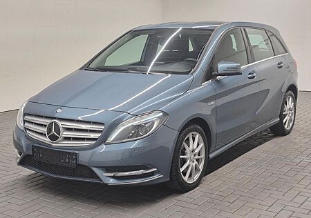 Mercedes-Benz B 200 Bi-Xenon/BT/Tempom./Dyn.Sel./PDC/17-LM