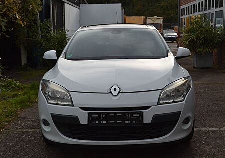 Renault Megane MeganeIII 1.6L81Kw-2HD-Klimaato-Panoramadach-Alu