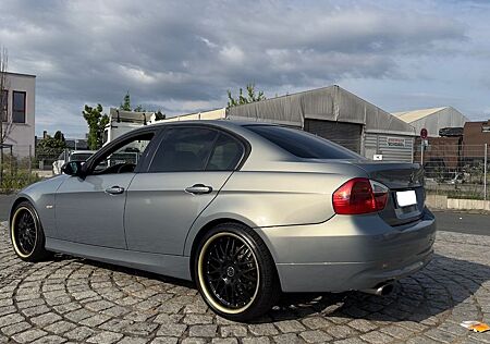 BMW 318i E90 Facelift (Tausch Möglich)
