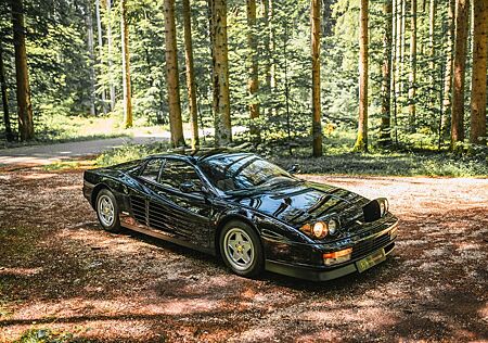 Ferrari Testarossa - Black on Black