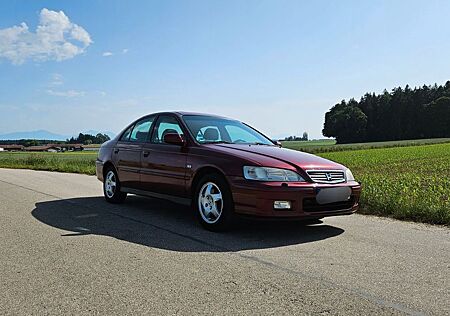 Honda Accord 1.8i ES TÜV bis April 2027!!